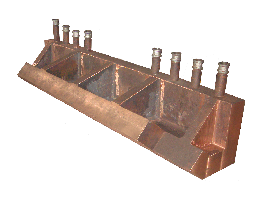 Tilting furnace arch foot beam copper cooling element