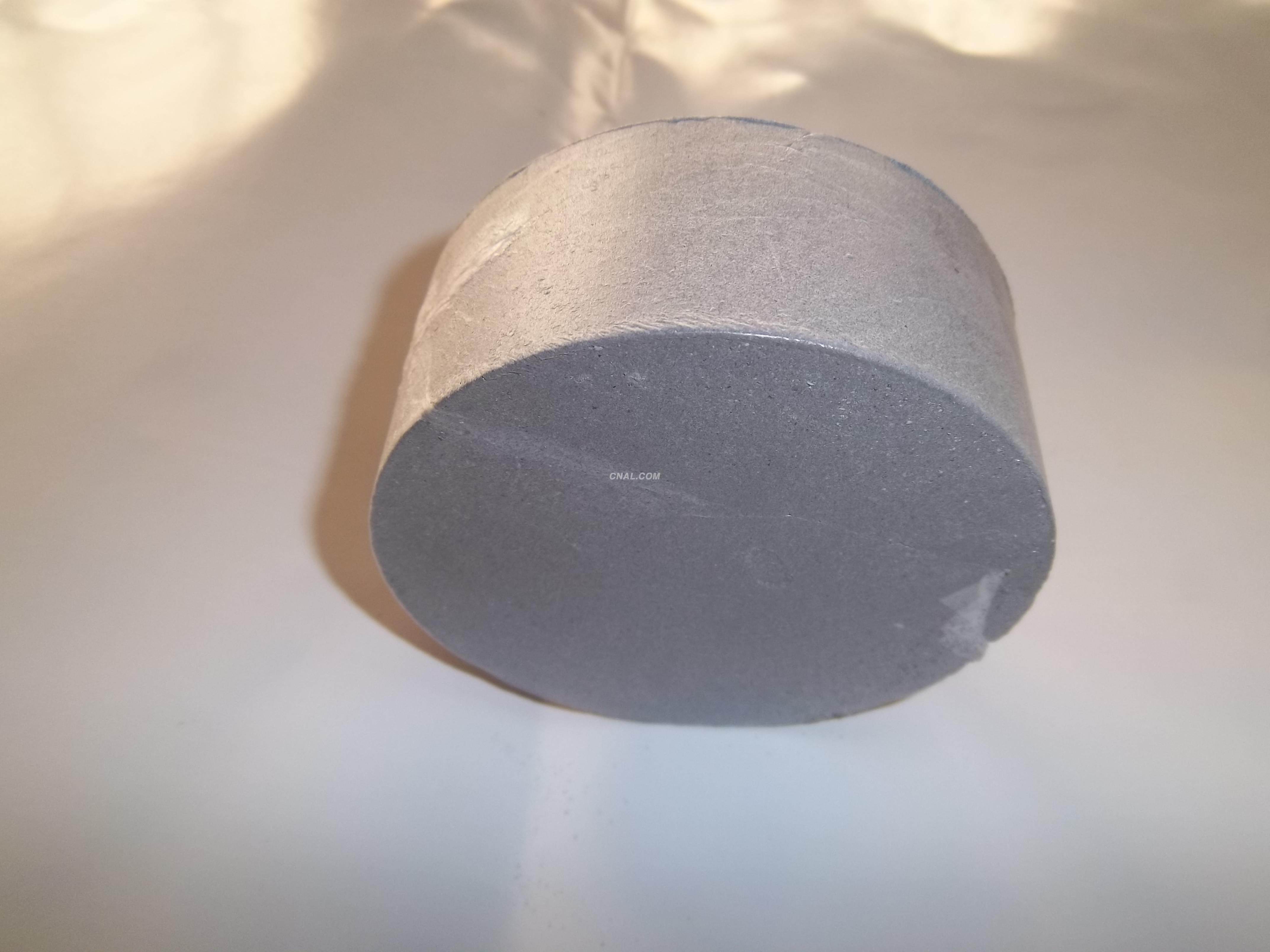 Aluminum alloy addtives