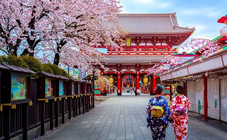 Asakusa Temple in Tokyo