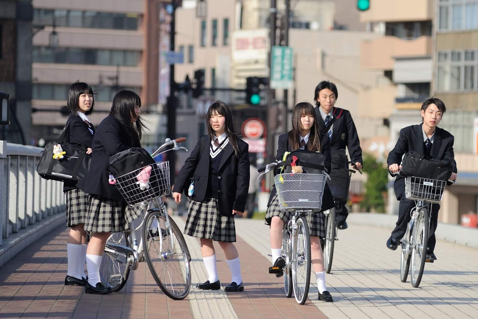 What is the appropriate age for studying in Japan? Is the earlier the better?