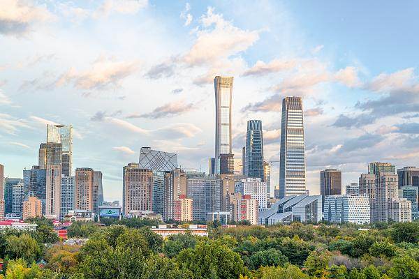 北京海关：十年间北京地区与共建“一带一路”国家进出口总额逾14万亿元