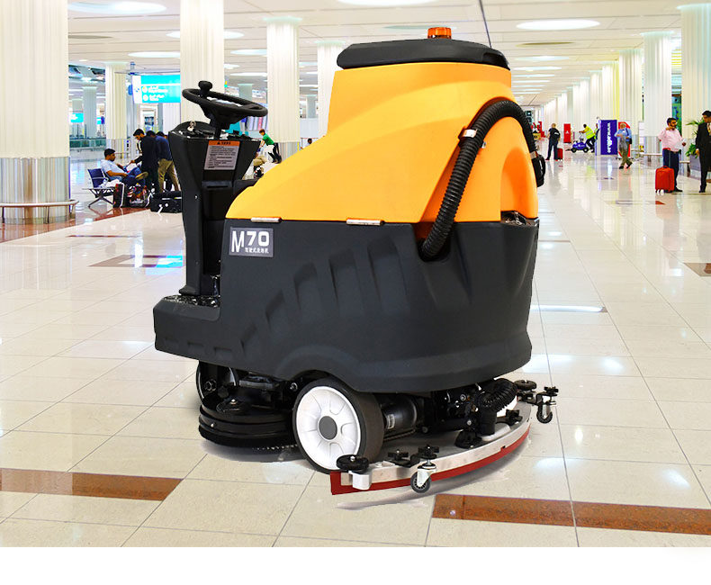 M70中型駕駛式洗地機(jī)M70 medium driving floor washer