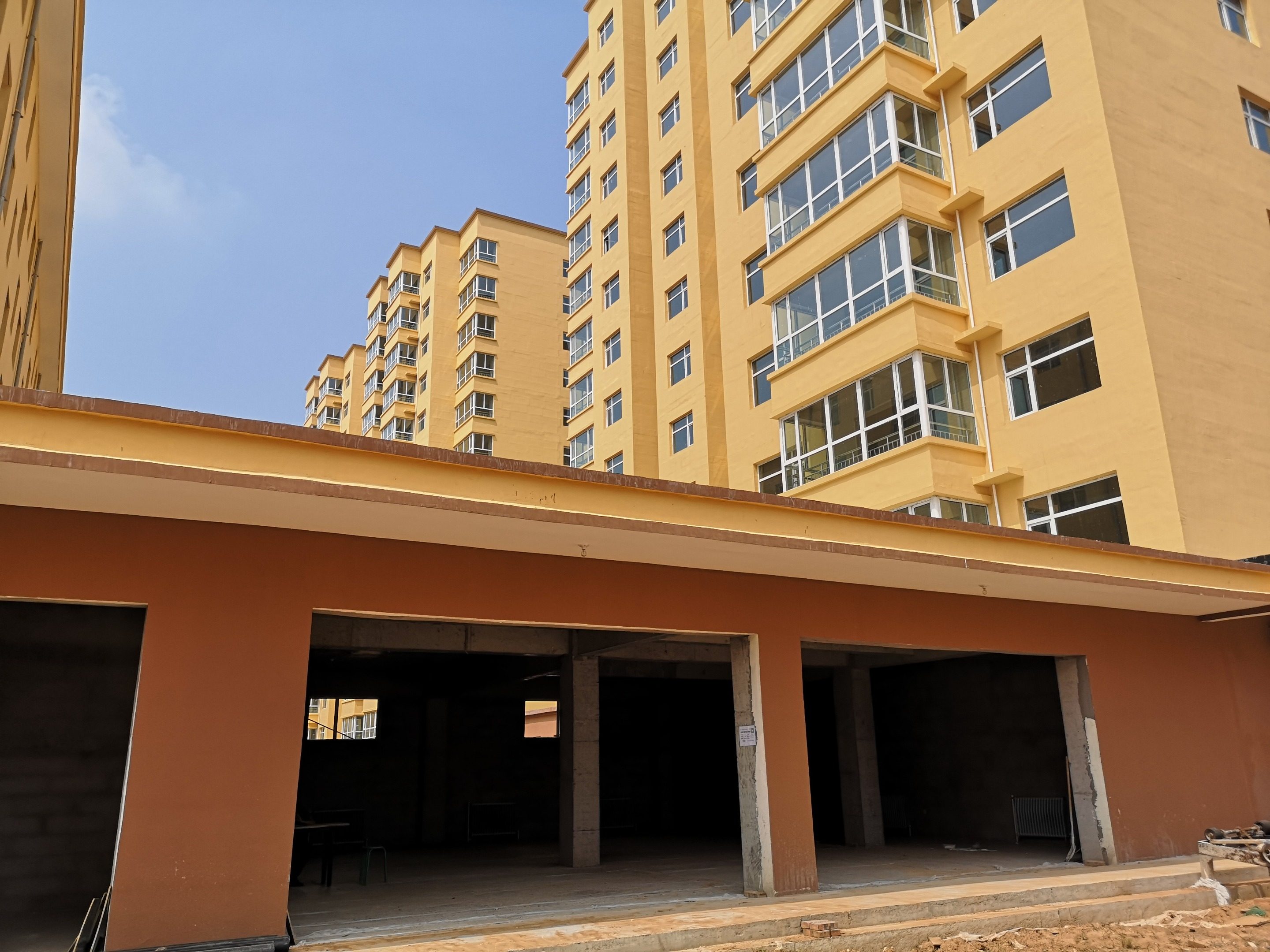 2023.03.31沁县沁馨家园商铺拍卖会