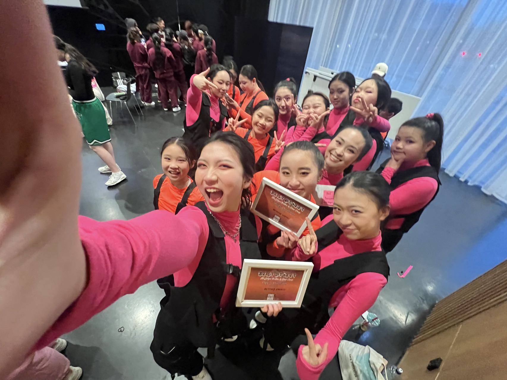 2022 Hiphop Summit 2nd place; The best dressed crew