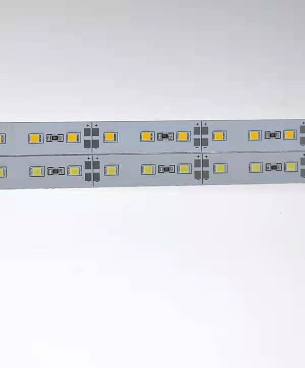 LED硬灯条 SMD2835 4MMPCB板宽