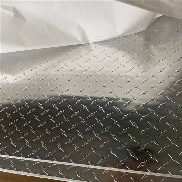 Diamond aluminum plate