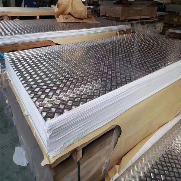 Diamond aluminum plate