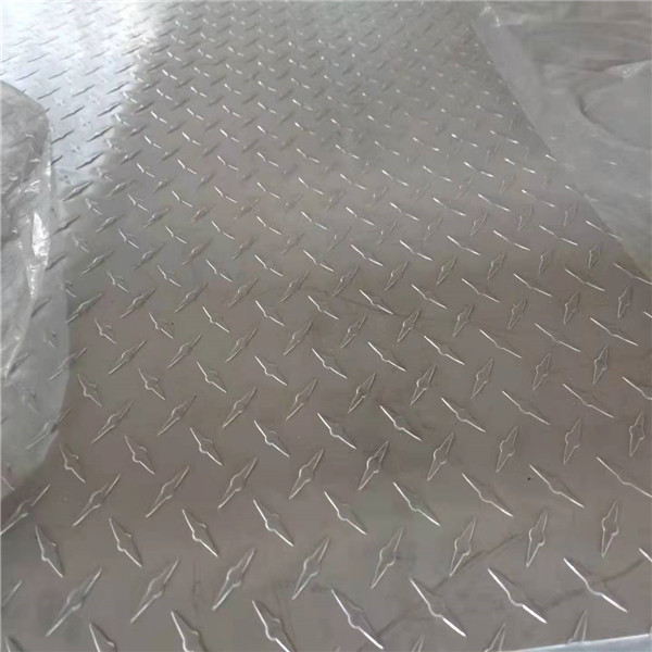 Diamond aluminum plate