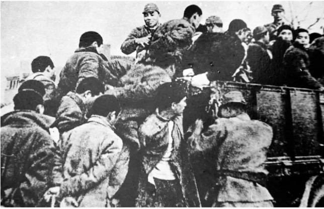 国行公祭，珍爱和平！请告诉孩子，这些历史我们不能忘、不敢忘……