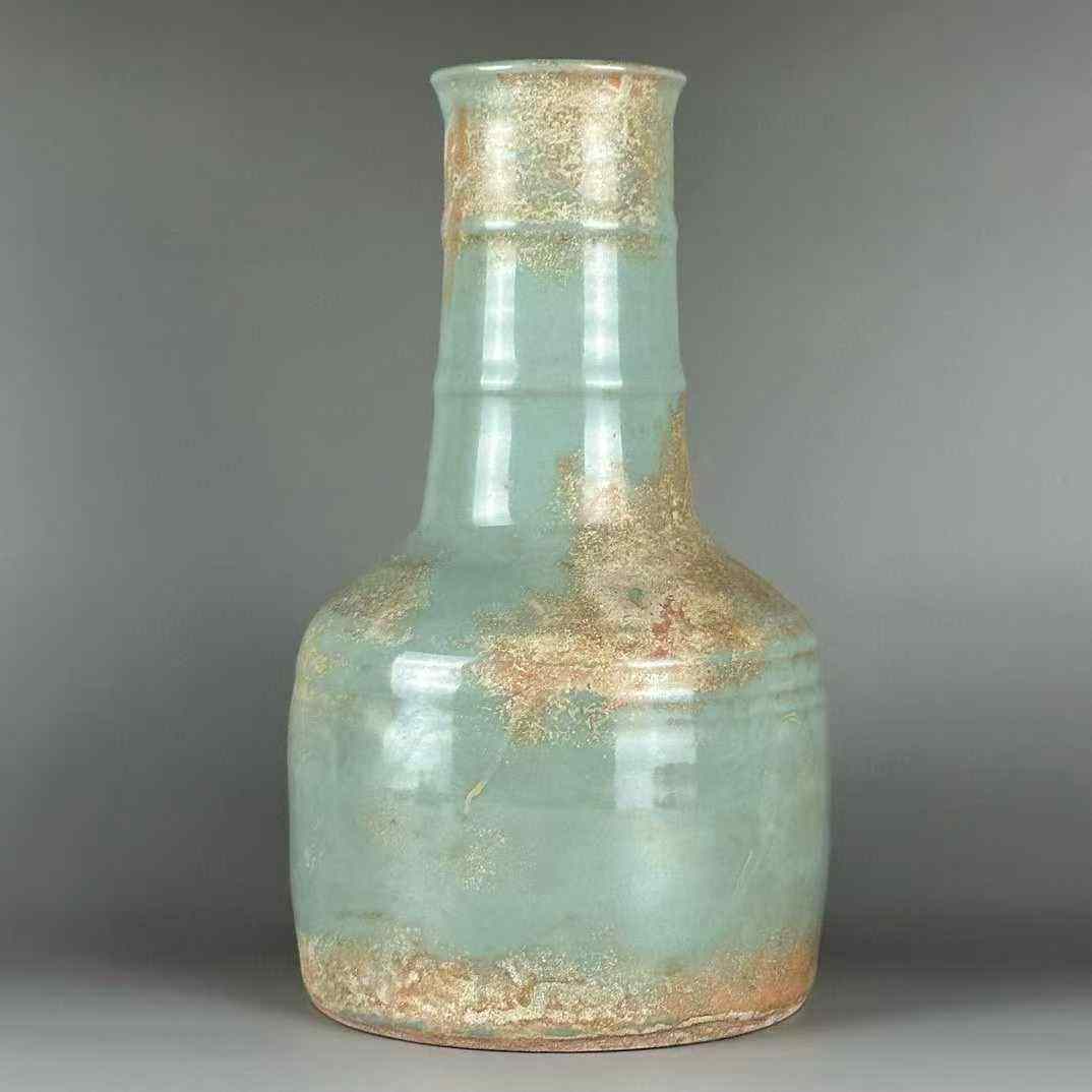 官窑青釉纸槌瓶