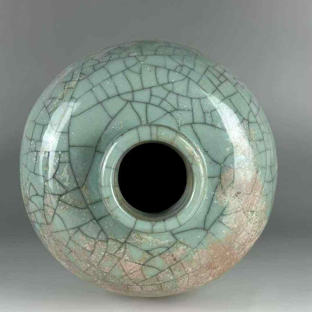 官窑青釉乾隆御题梅瓶