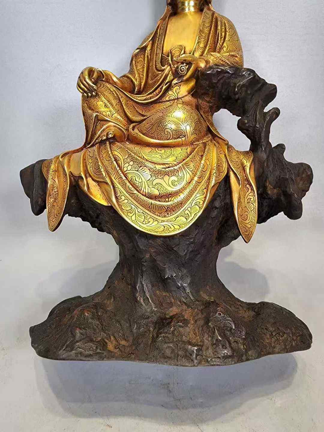 永乐款铜鎏金观音菩萨像