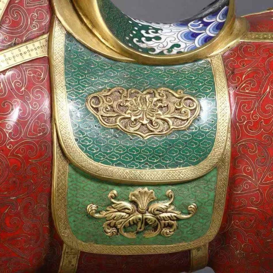 乾隆款掐丝珐琅唐马