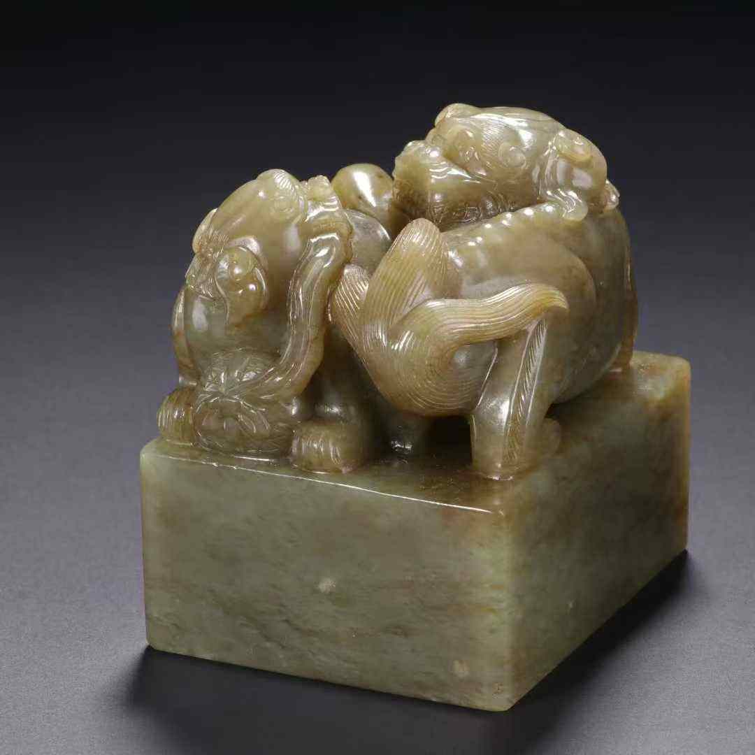 和田玉雕刻双狮印章