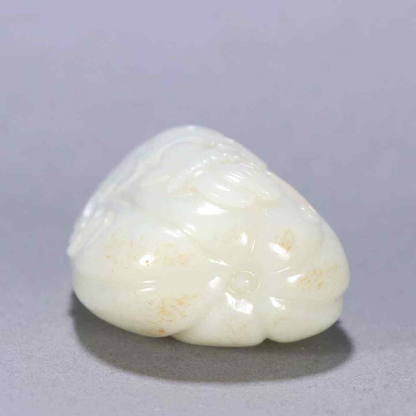 清 和田玉瓜果鼻烟壶