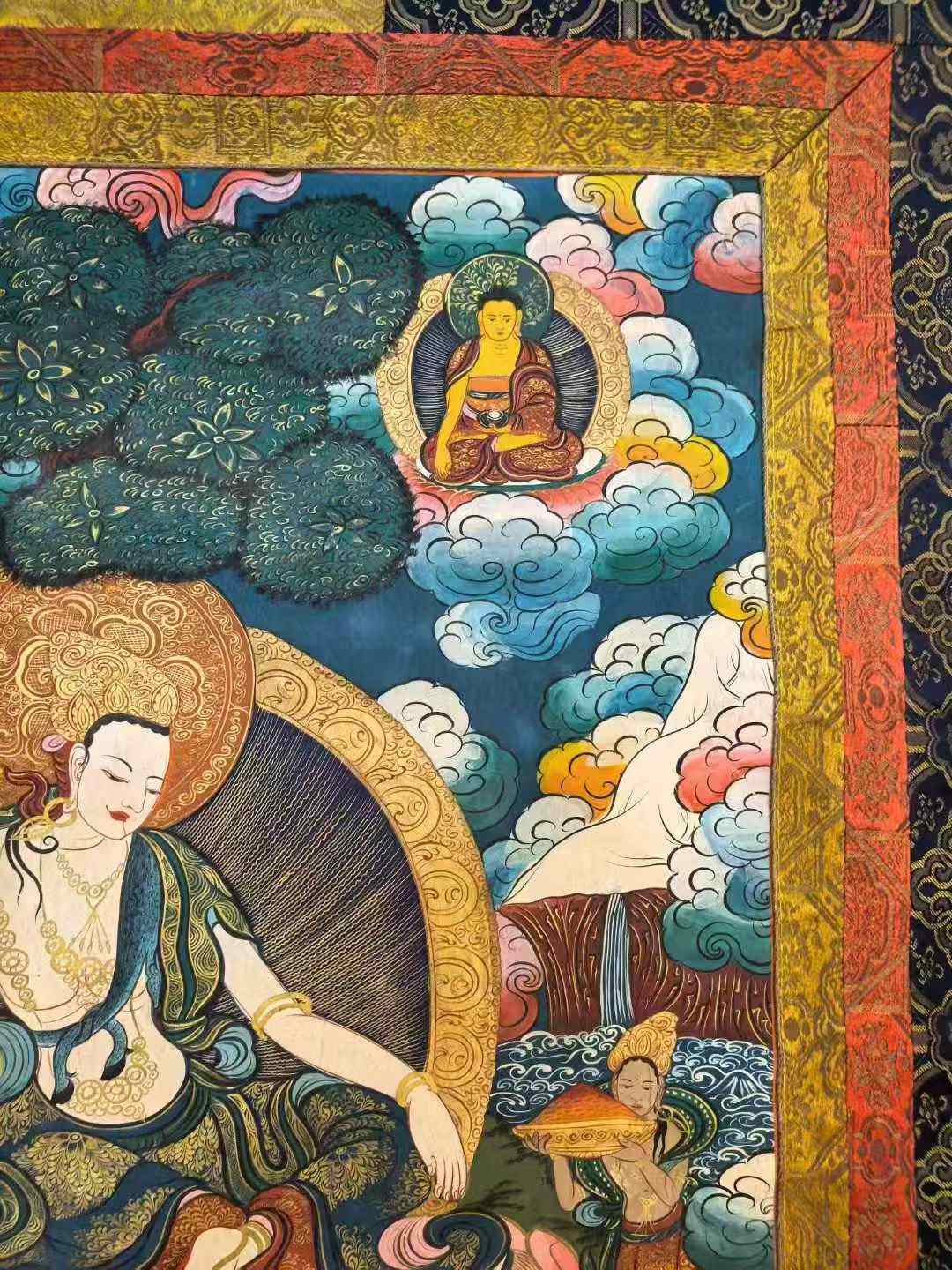 唐卡《自在观音》彩绘