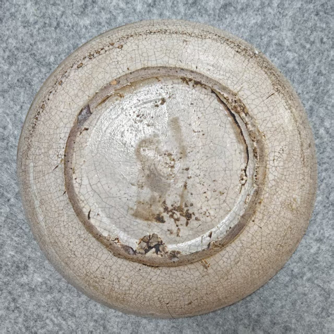 哥釉青花鱼纹盘