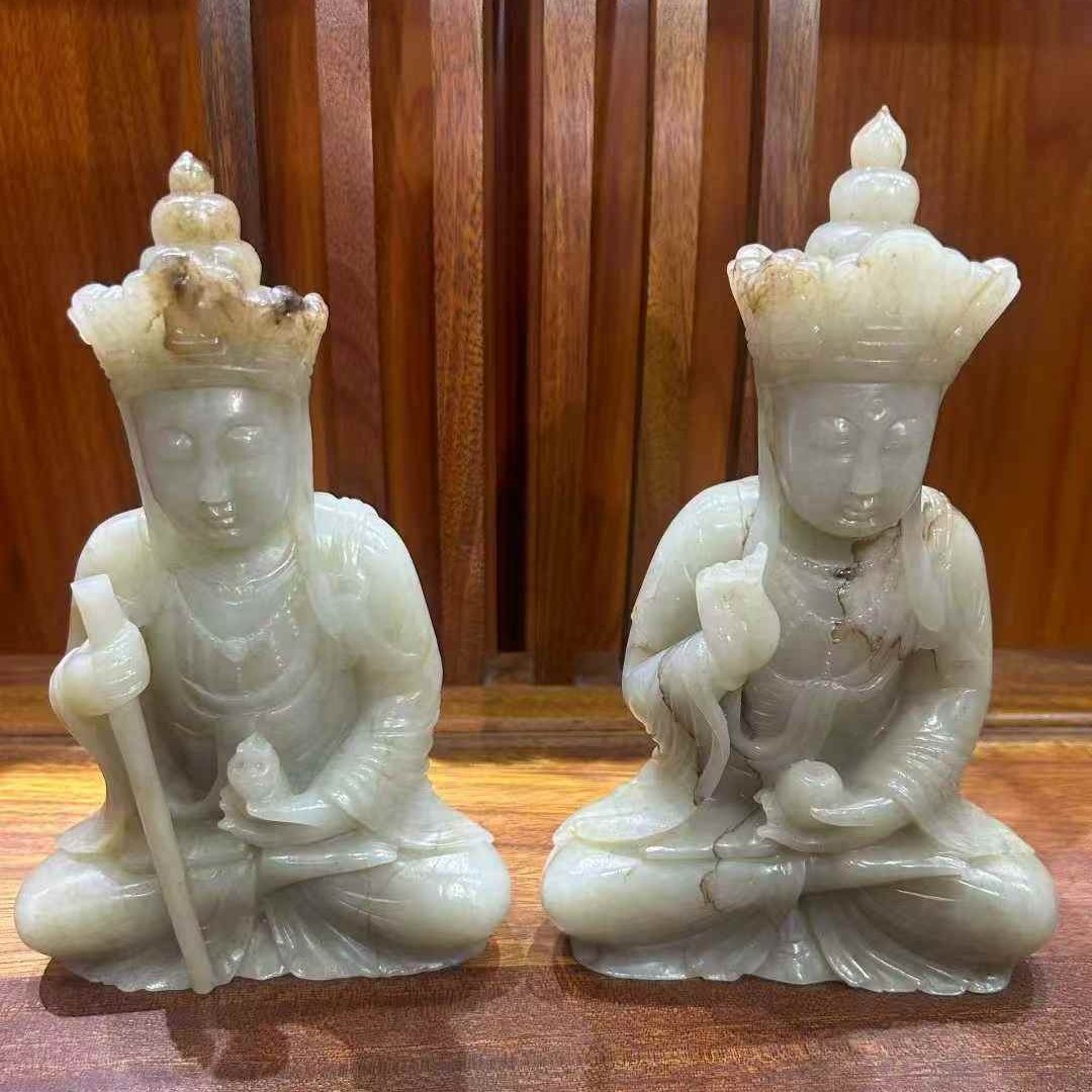 清代和田玉佛像