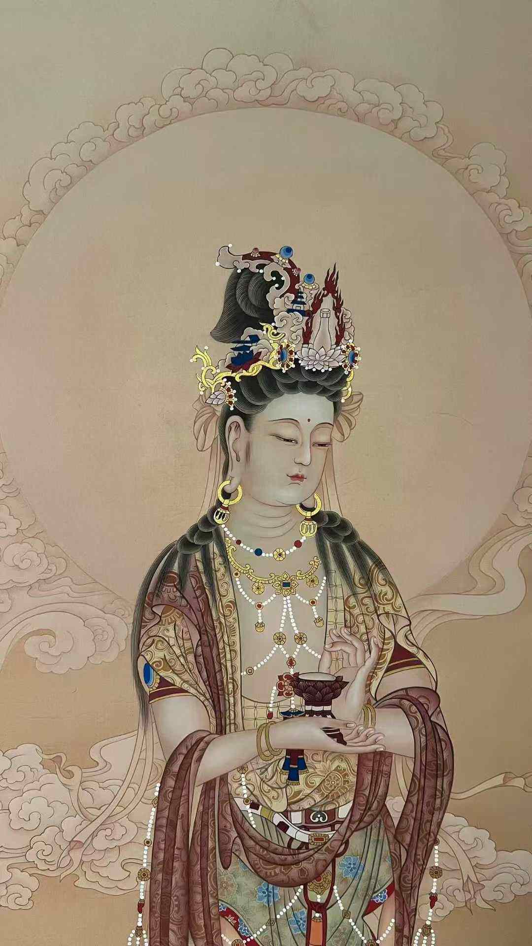 张大千绢本佛像中堂