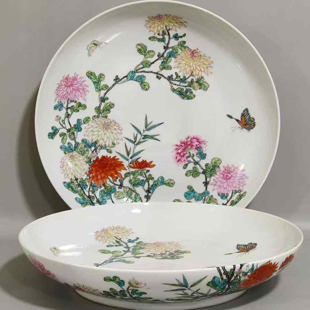 清雍正粉彩菊花盘