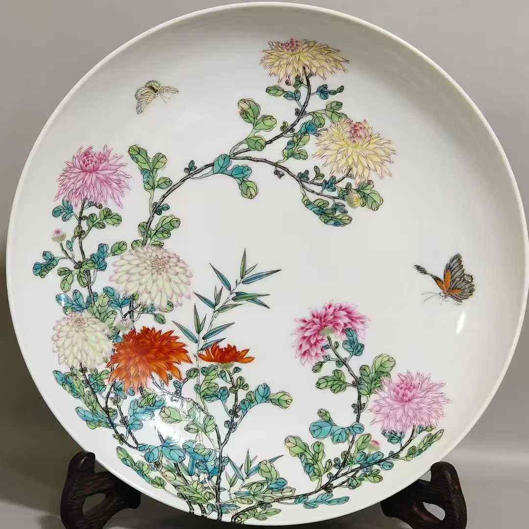 清雍正粉彩菊花盘