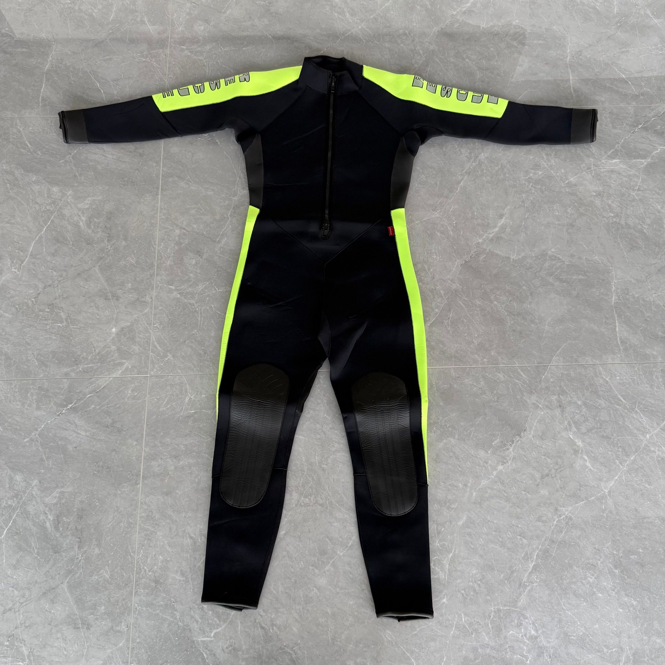 湿式救援服（含水母服）