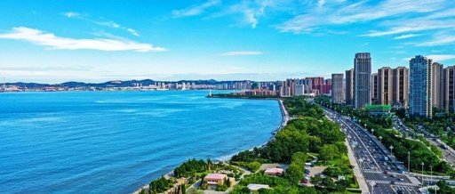 《 推动跨境电商高质量发展》（人民要论） 加快培育外贸新动能、服务构建新发展格局