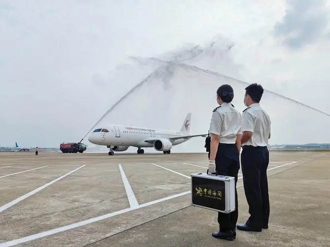 海关总署：初步测算前三季度我国跨境电商进出口1.88万亿元，增长11.5%