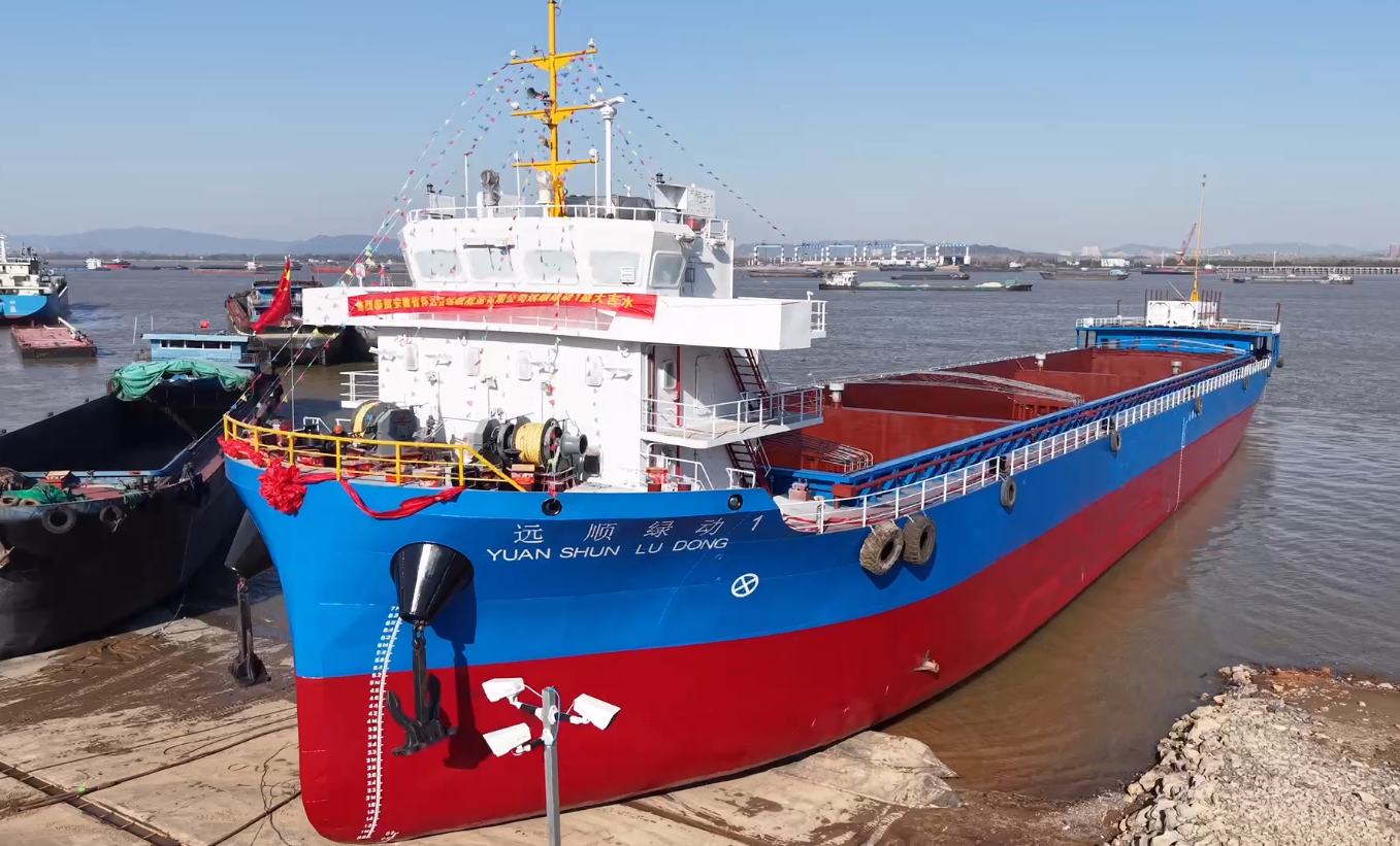 媒体聚焦！华船设计安徽首艘“换罐”LNG动力船顺利吉水