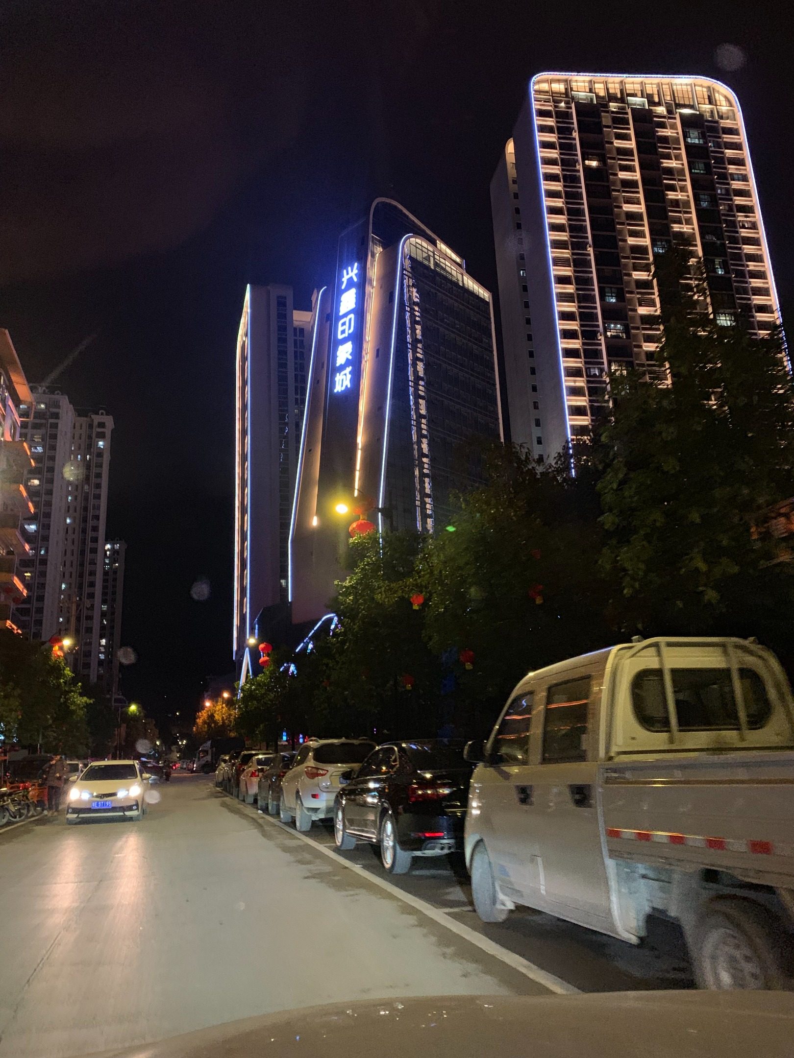 71c2505aba154f61672e0d3b66a9b3f