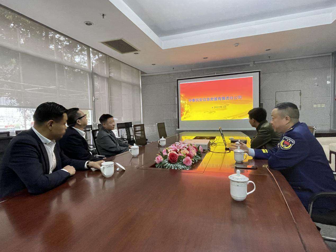 加强合作交流  促进互利共赢