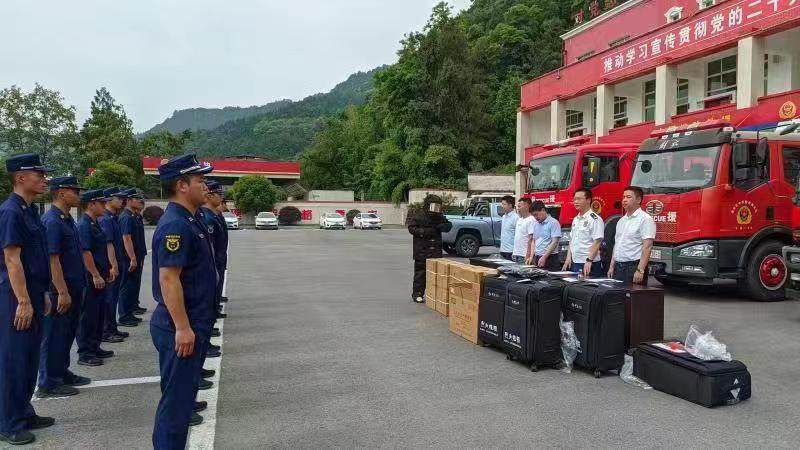 烈火胜服服务于行业部门！