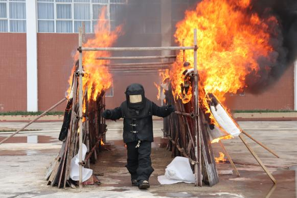 “守护老年幸福家园•筑牢消防安全防线” 巴中市社会福利院消防安全培训演练顺利开展