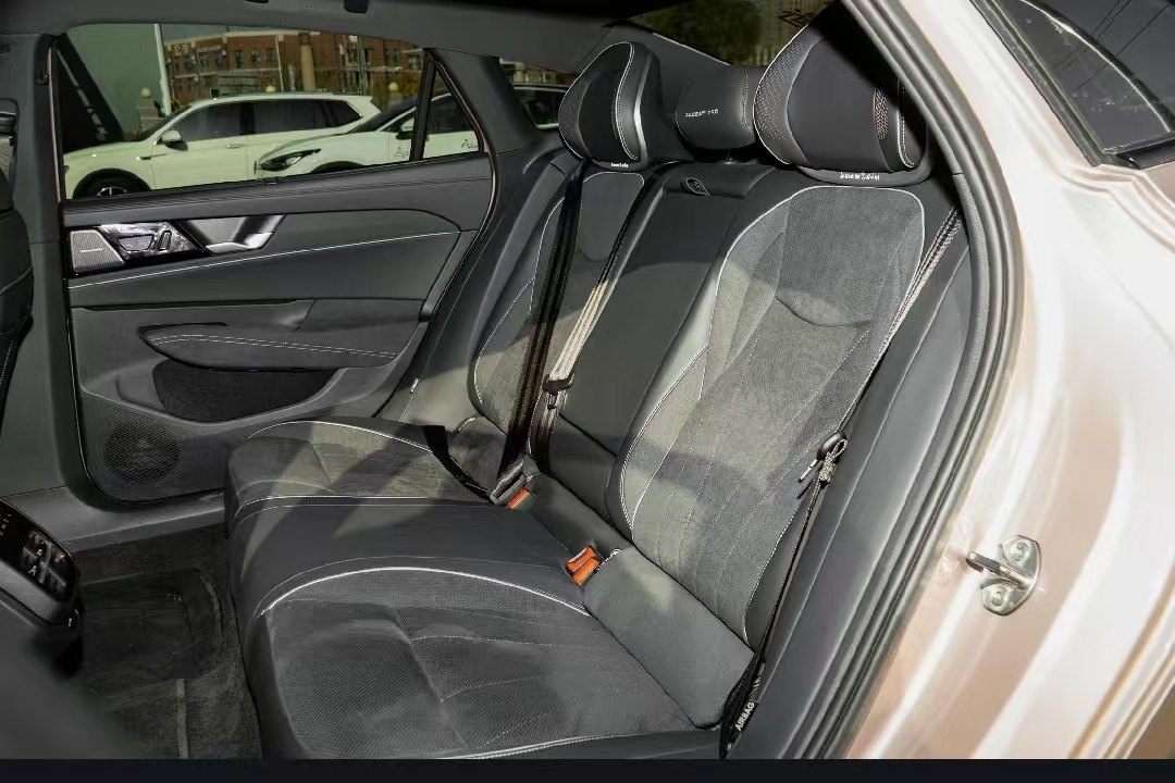 大众帕萨特（5座）