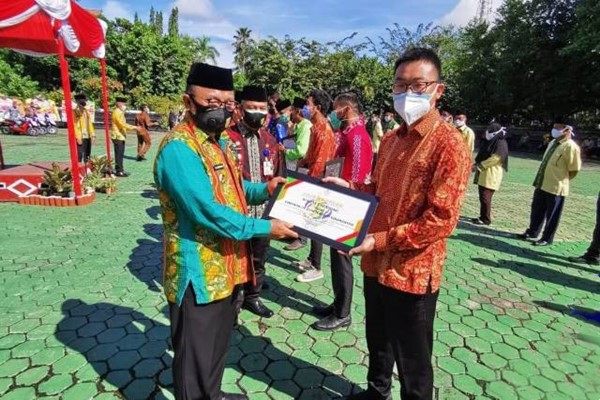 【Media Focus】PT Eternal Richway dan PT Conch Raih Anugerah Taat Pajak dari Bupati Tabalong