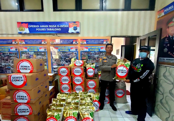 PT.CONCH Dukung Kegiatan Donasi Korban Banjir Oleh Polres Tabalong Dengan Berikan Sembako