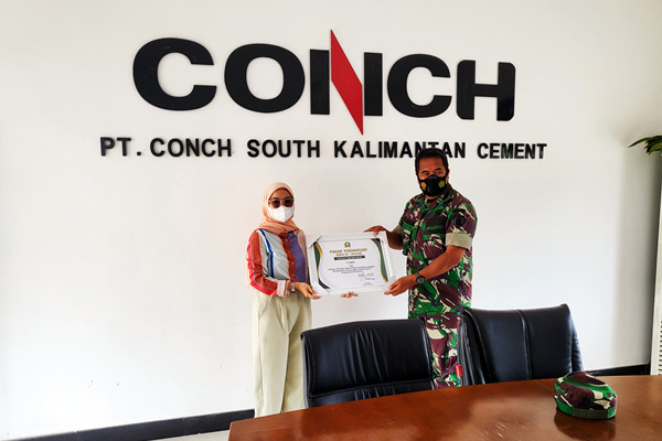 PT. CONCH SKC TERIMA PENGHARGAAN KOREM 101/ANTASARI