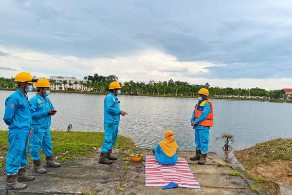 PT.Conch South Kalimantan Cement Melakukan Pelatihan Pertolongan Pertama Orang Tenggelam