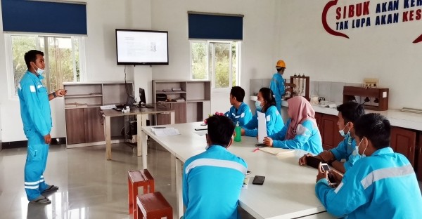 Departemen Produksi Kualitas Melakuakan Training “Kehalusan Semen”untuk Meningkatkan Skill dan Kompetensi Karyawan