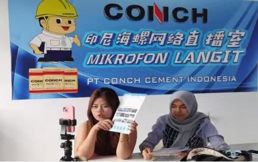 Kegiatan Siaran Langsung TikTok Departemen Marketing di PT Conch Cement Indonesia