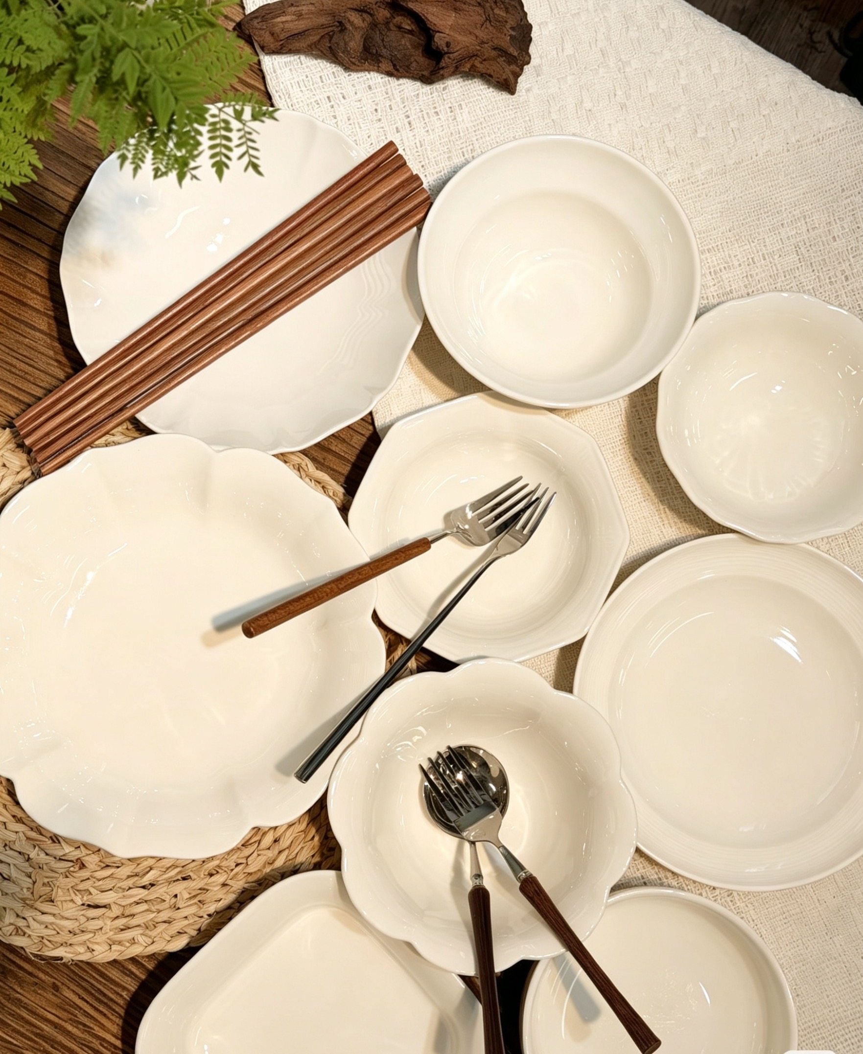 Relief Vintage Dinnerware