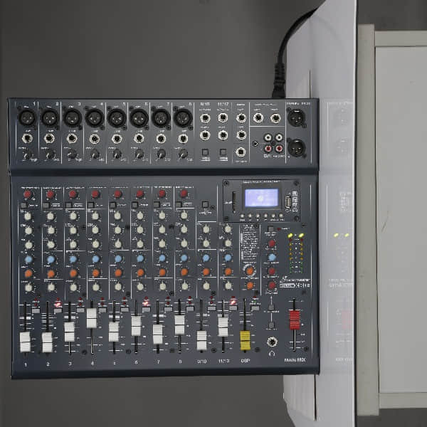 12路模拟调音台 CLUB XS12