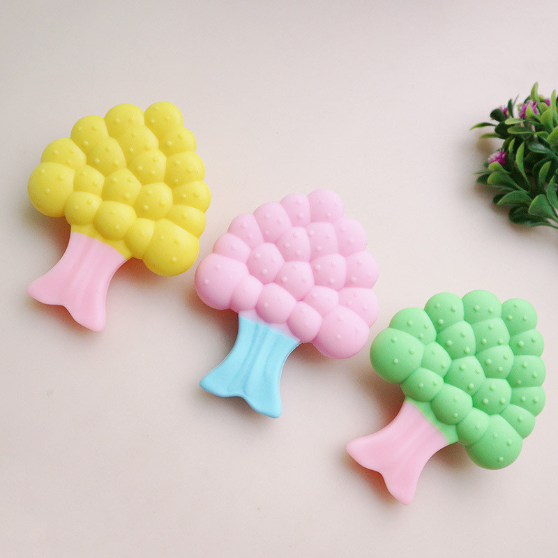 OEM/ ODM Food Grade Silicone Anti-dropping Silicone Baby Teether Soft Tree Shape Teether Molars for Feeding baby Sensory Toys