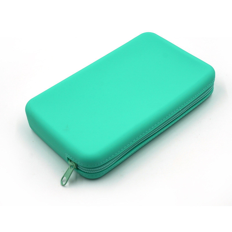 2025 Newest Food Grade Silicone Makeup Bag