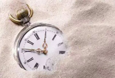 当你不再依赖外在，你便是一切力量的中心