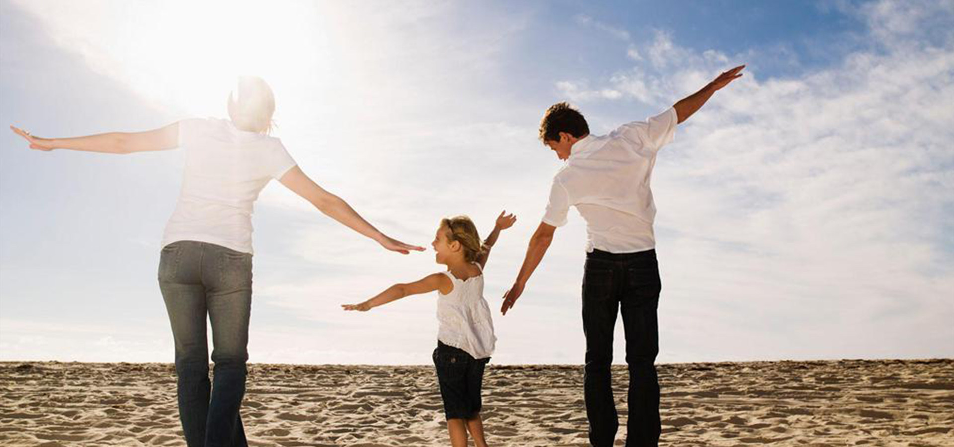 十年后，你留给孩子最好的礼物，不是房子和存款，而是…