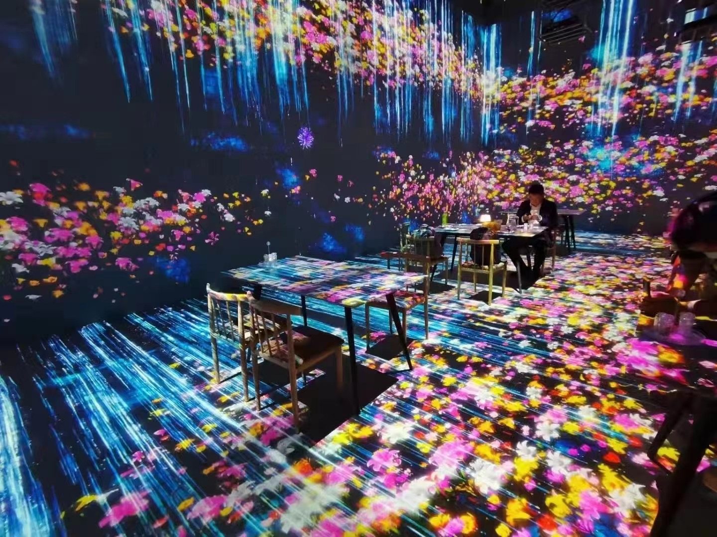 产品名称-全息投影餐厅