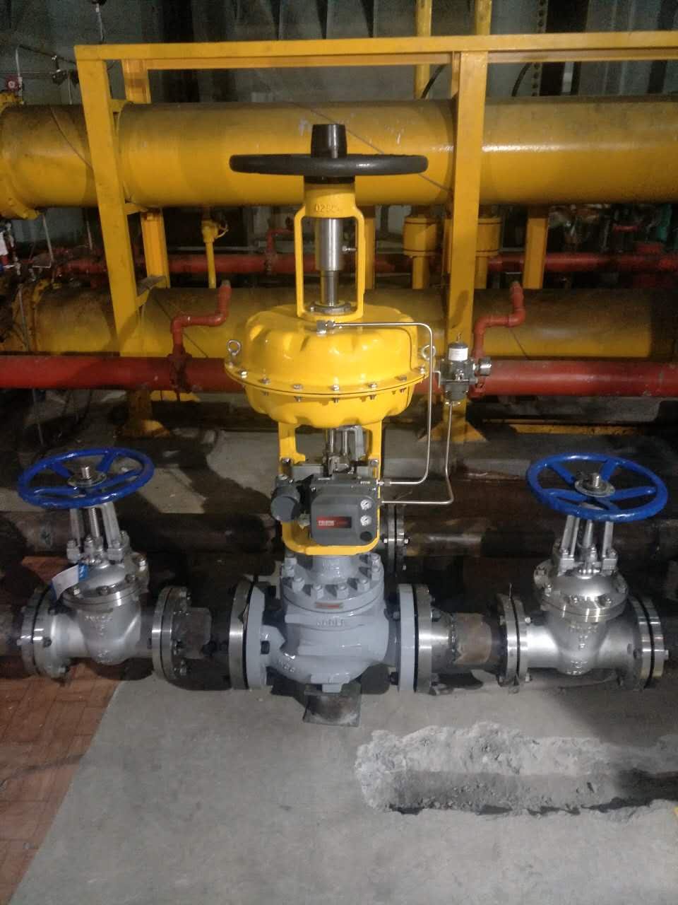 Installation of control valve for maintenance of turbine auxiliary equipment