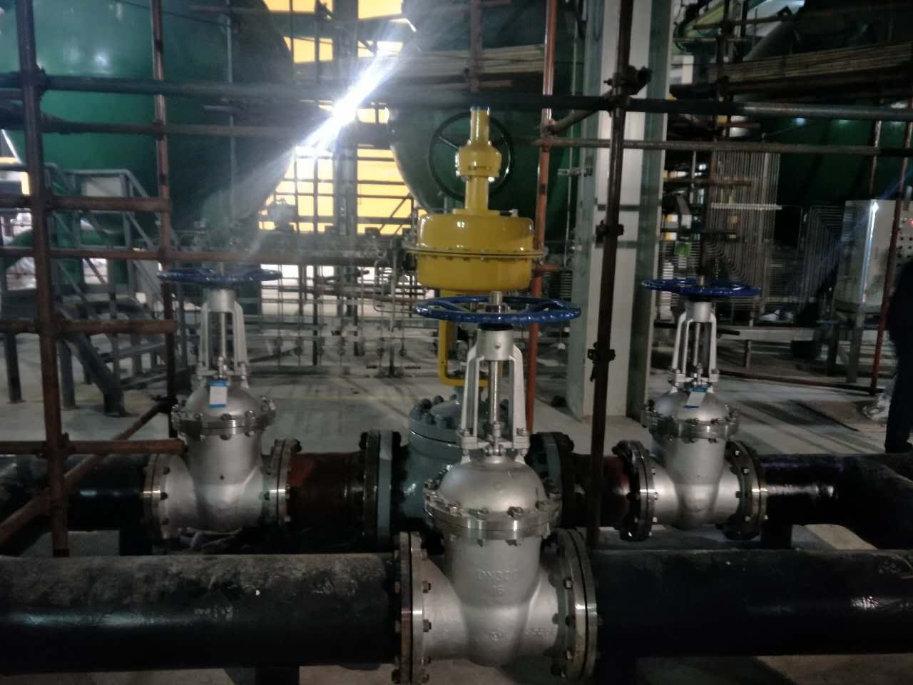 Installation of control valve for maintenance of turbine auxiliary equipment