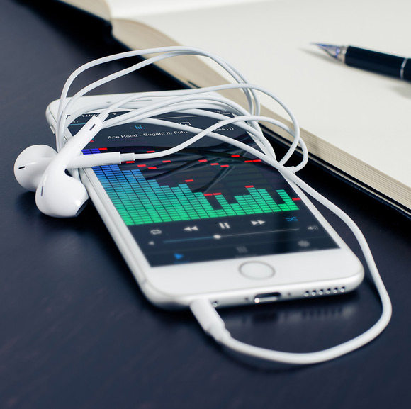 魅族曲面屏手机曝新图 这么一看很漂亮